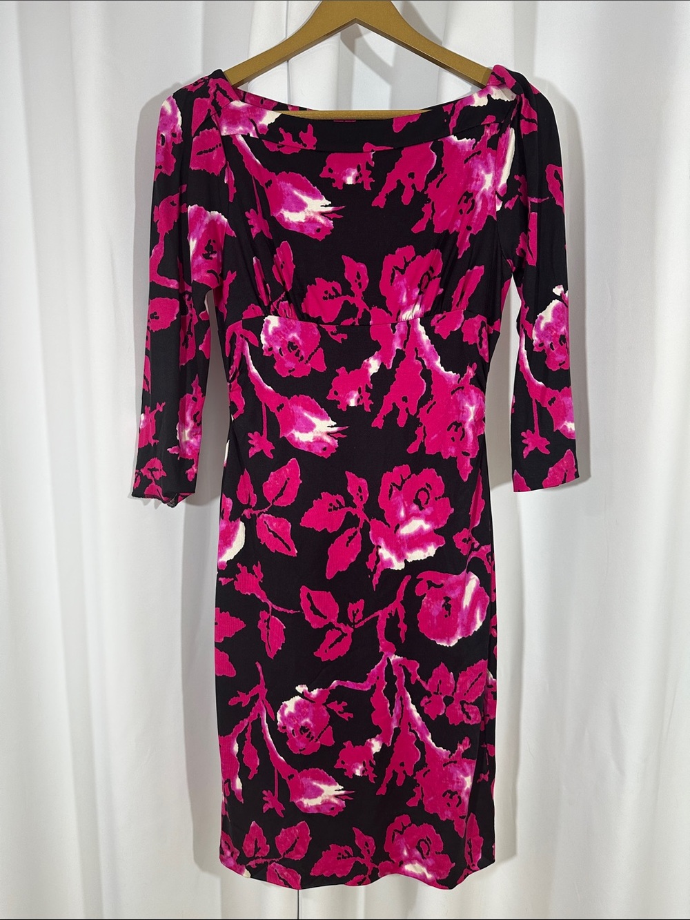 Diane von Furstenberg Silk Floral Dress Size 6 Pink Black Sheath Cocktail DVF